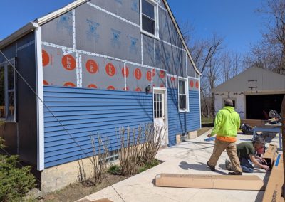 Specialty Siding - Newport Carvedwood•44 clapboard with SOLARDEFENSE REFLECTIVE TECHNOLOGY™
